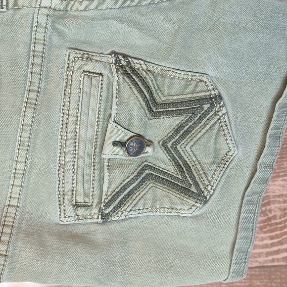 PEOPLE'S LIBERATION GREEN SHORT SHORTS 11/12 - Picture 4 of 8